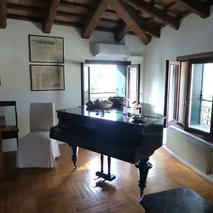 Ca' Rusteghello Apartment
