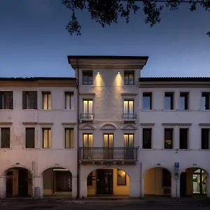 Al Pio Luxury Nest Apartment