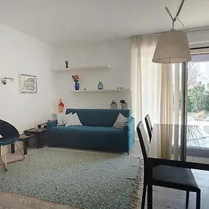 Maison Grace, Con Ampio Portico Apartment