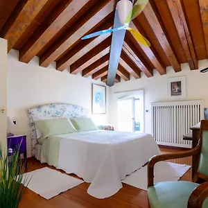 Mini Deluxe Isola Di Mezzo Apartment
